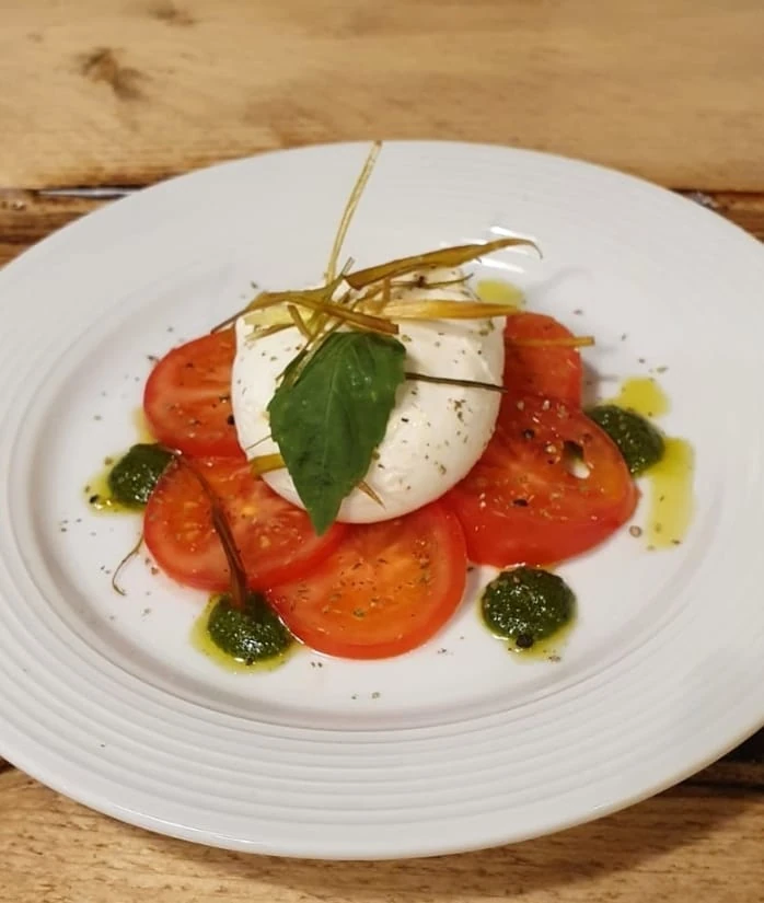 Burrata caprese